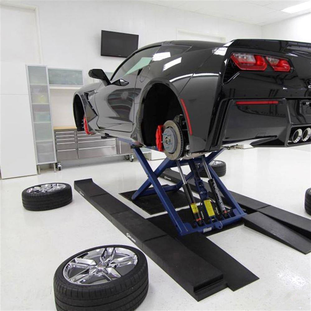 RACE RAMPS 4" High Car Lift Ramp - 3.9 Degree Angle of Approach