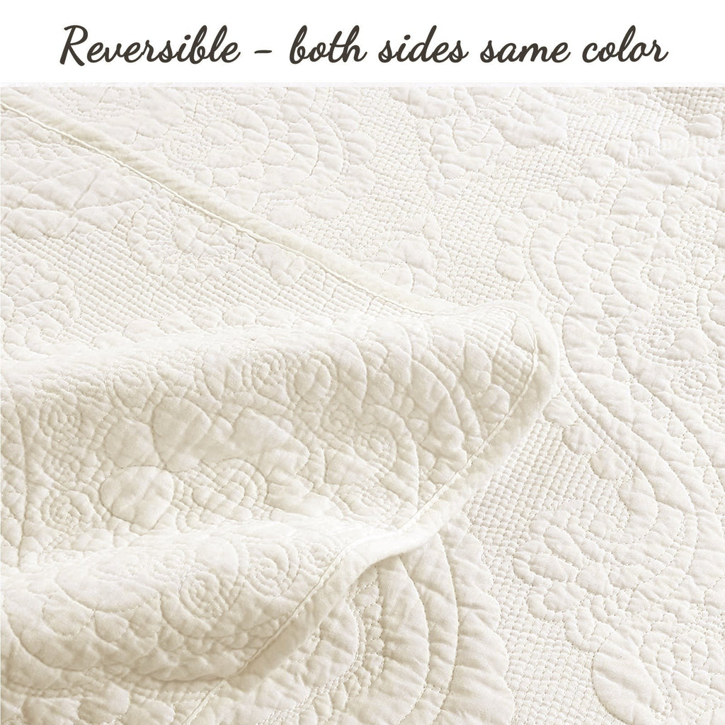 Solid Ivory Chic Brocade Matelassé Medallion Floral Cotton Reversible Quilt Bedding Set (Copy)