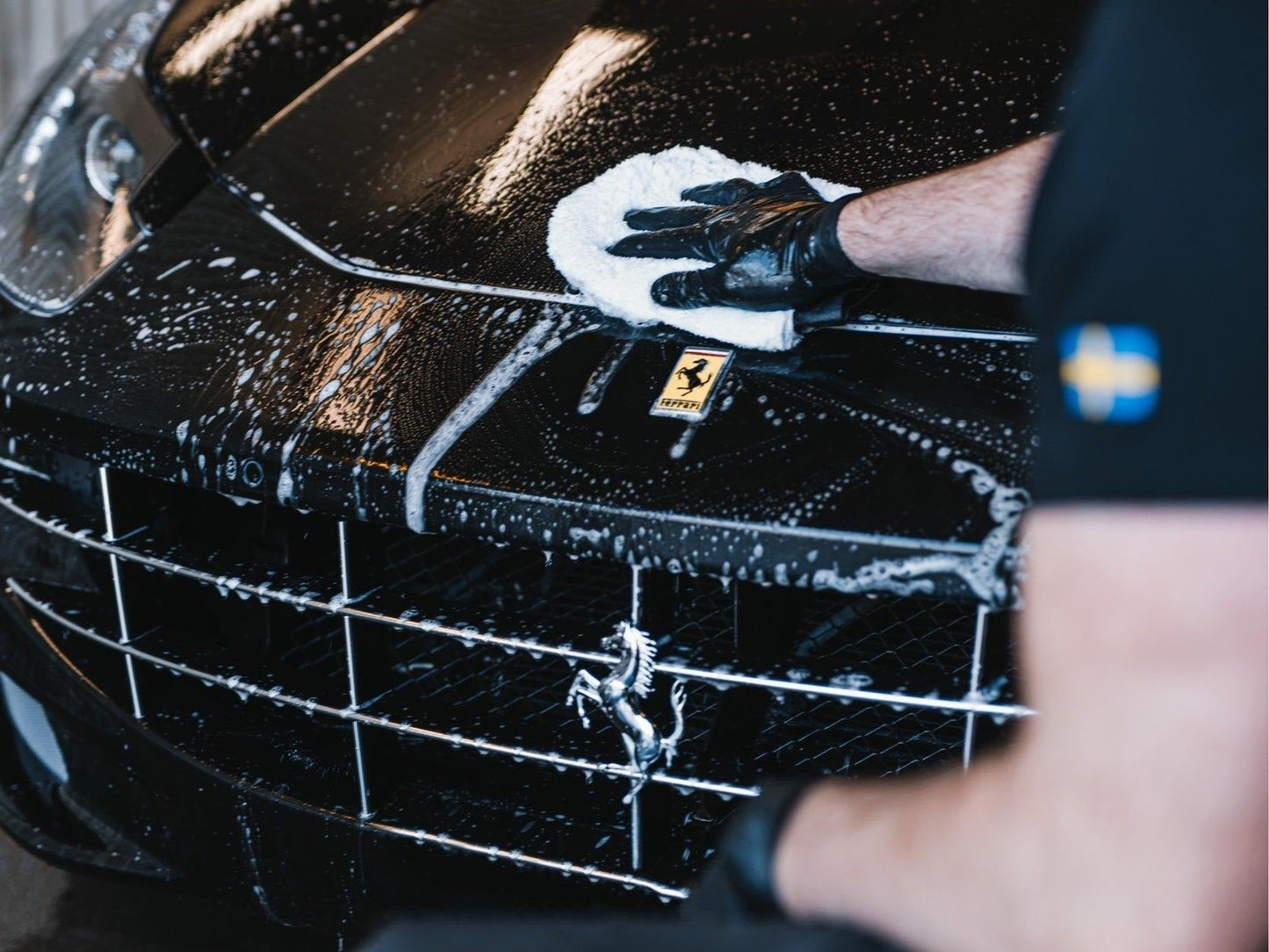 PURE:EST | Microfiber Washing Glove - Gentle & Scratch-Free