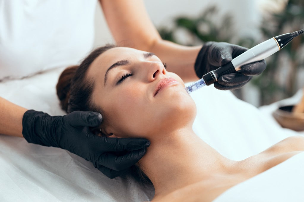 Microneedling with Infused Serums (GHK-Cu Peptide/ Hyaluronic Acid / Salmon DNA)