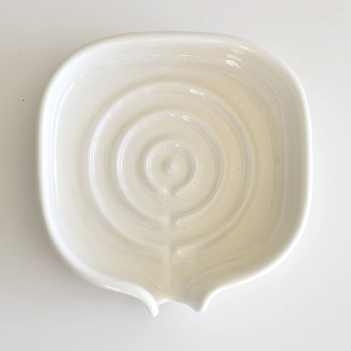 NEW! Self Draining Soapdish - Zero-Waste Porcelain - White Glossy