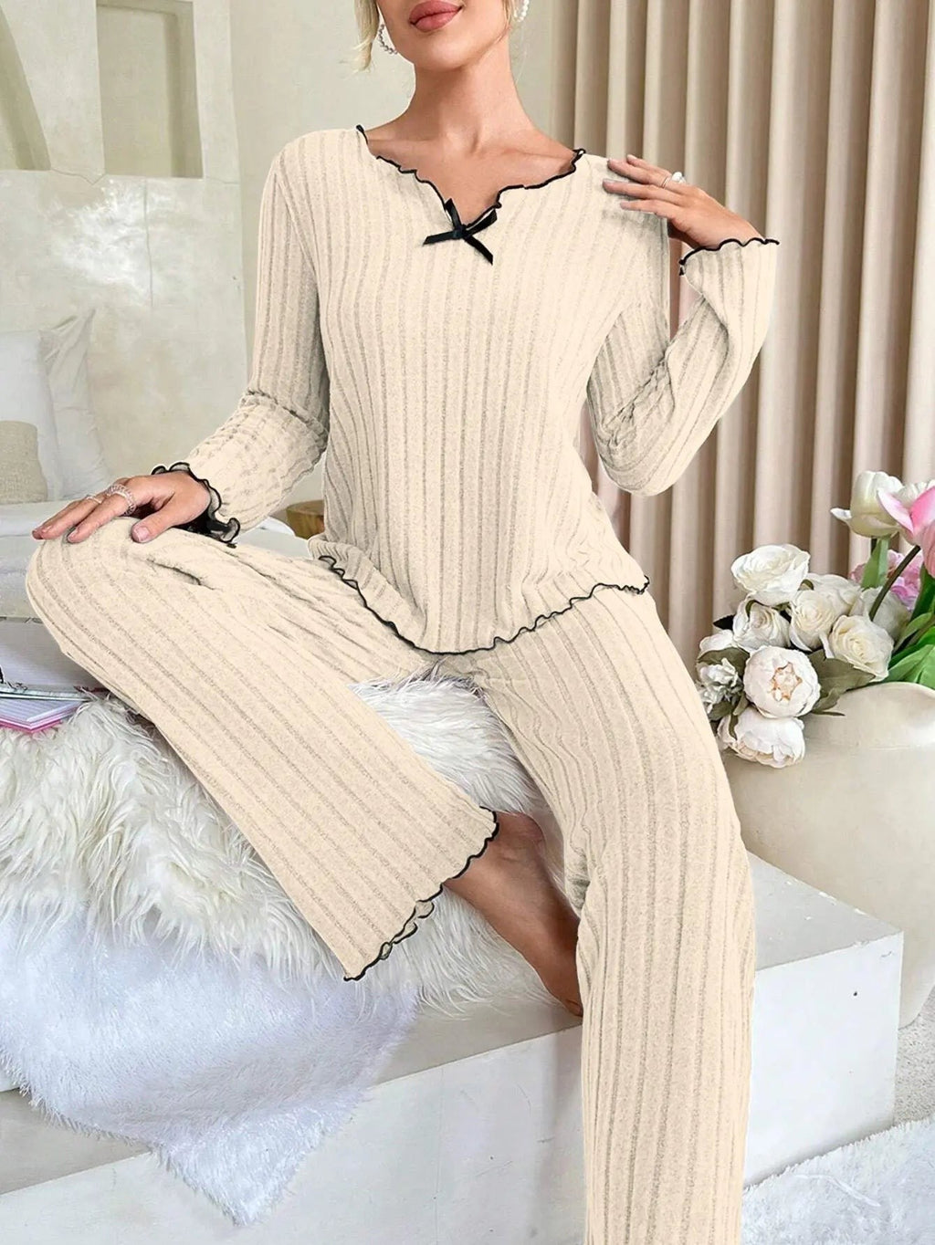 Flannel Warm Sleepwear Women Casual Pajamas Set Long Sleeve Tee Top and Trousers Set Homewear Autumn Winter Loungewear