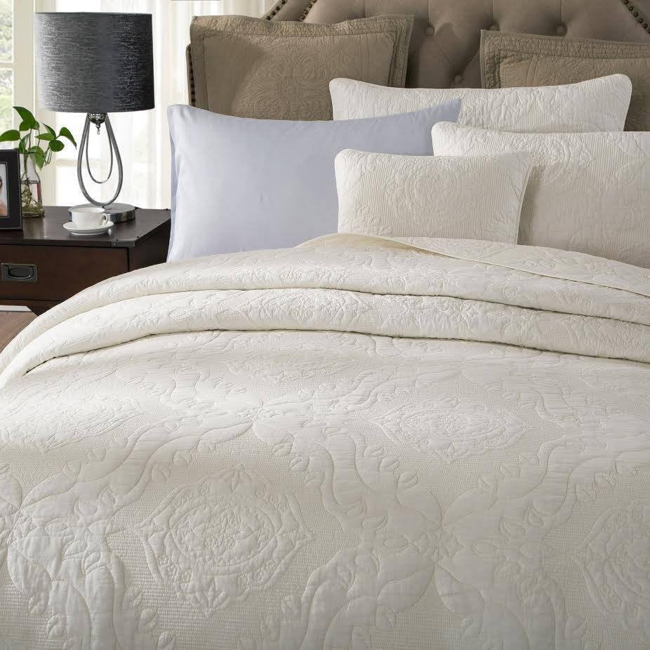 Tache Vanilla Cream Ivory Paisley Damask Stitch Matelassé Cotton Quilt Set (JHW-643)
