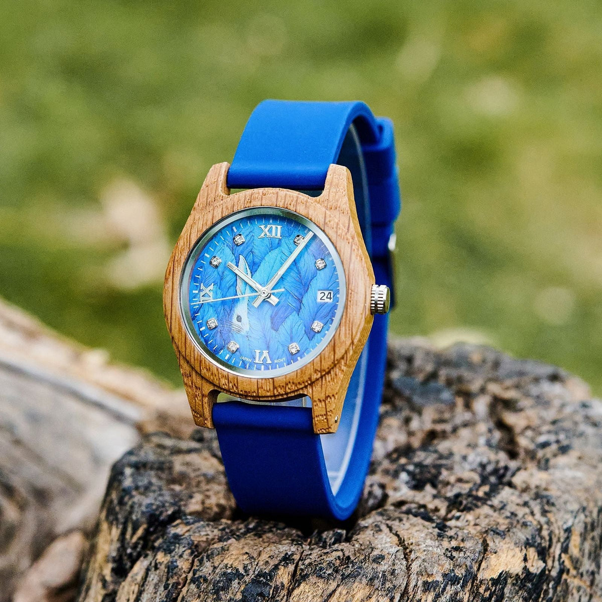 Natural Wood Watch Women's - Lightweight Eco-Friendly Quartz Wristwatch with Minimalist Design Casual Daily Wear