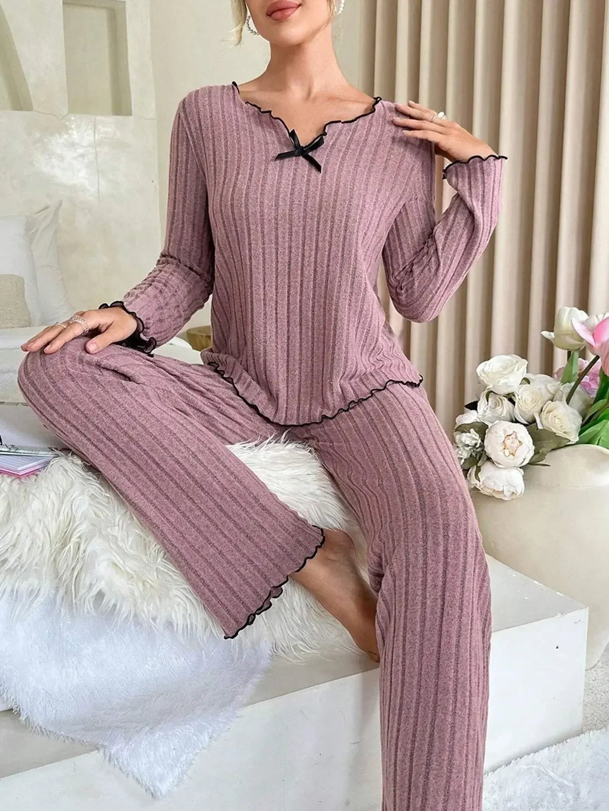 Autumn Winter Warm Flannel Pajamas Set Women Sleepwear Long Sleeve Tee Top and Trousers Casual Homewear Loungewear