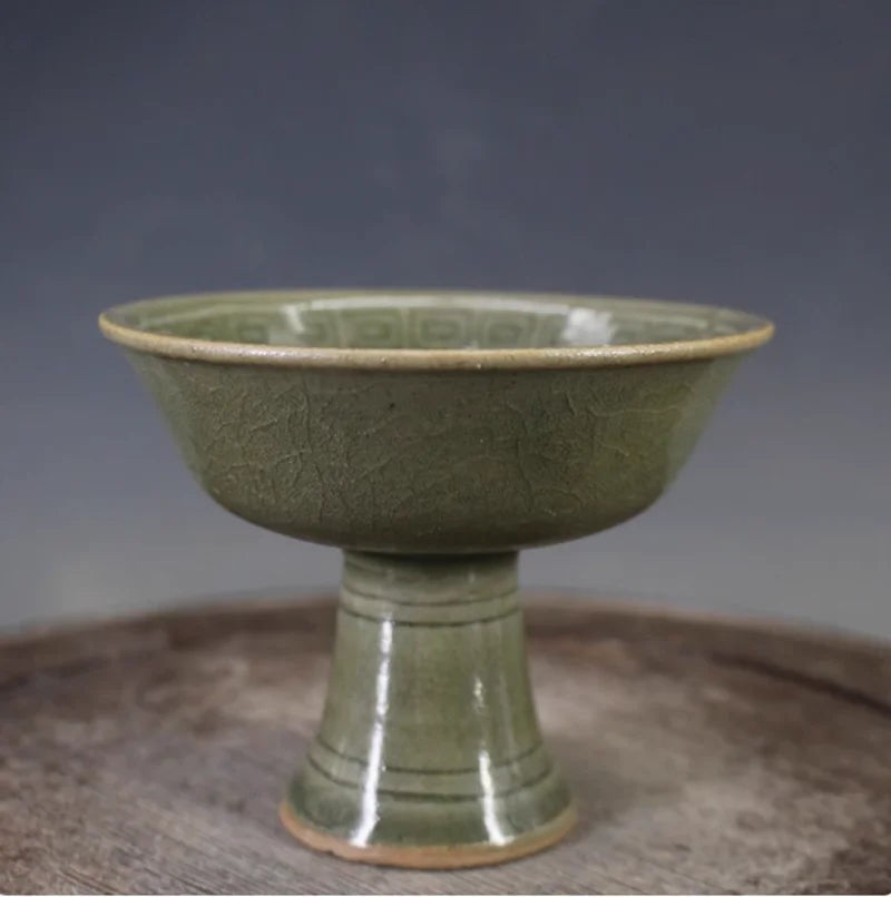 Celadon Phoenix High‐Footed Bowl – Antique‐Style Porcelain Ornament