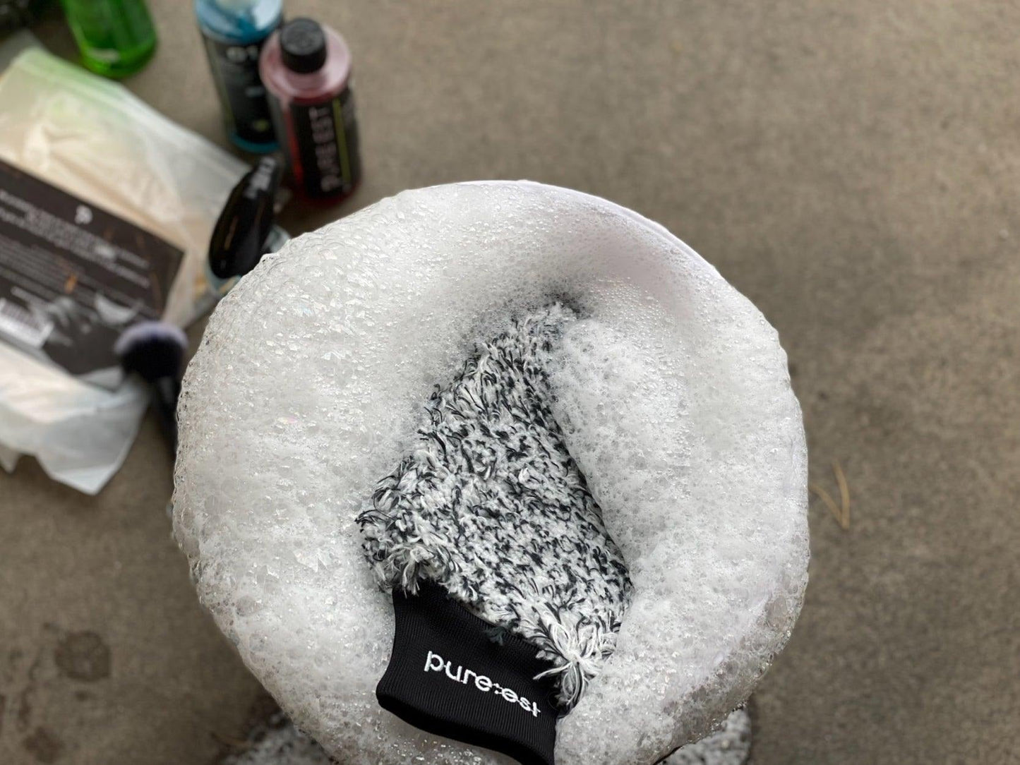 PURE:EST | Microfiber Washing Glove - Gentle & Scratch-Free