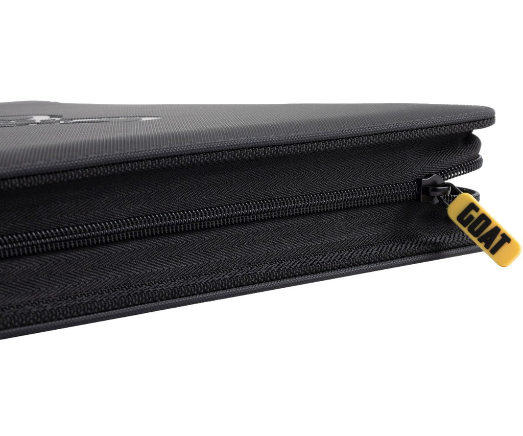"Stay Flat" Card Binder