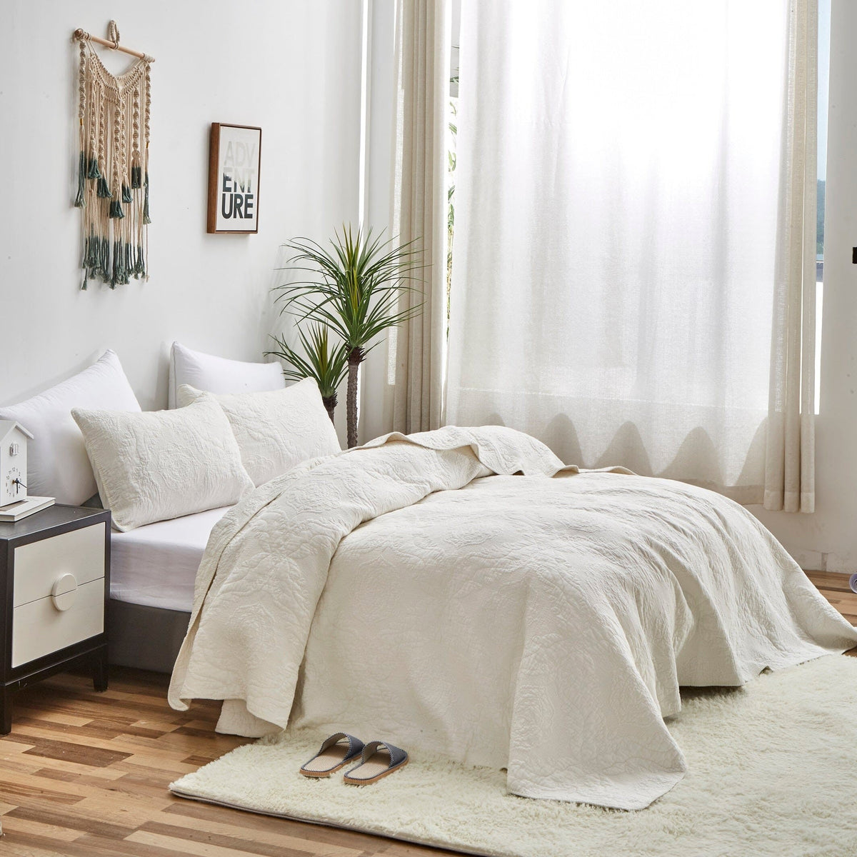 Tache Vanilla Cream Ivory Paisley Damask Stitch Matelassé Cotton Quilt Set (JHW-643)