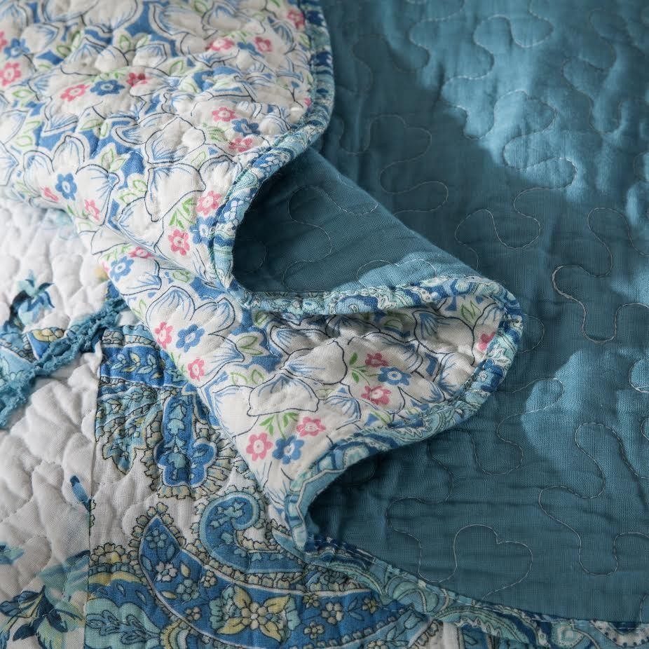 Tache Petal Dance White Blue Floral Paisley Vintage Garden Scalloped Cotton Patchwork Quilt Set (JHW-646)
