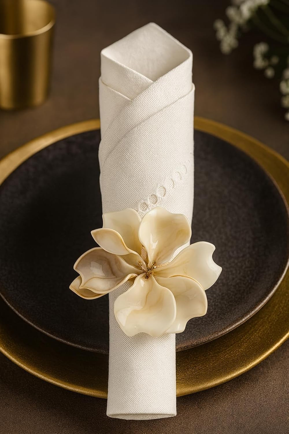 Elegant Flower Design Decorative Napkin Rings, Set of 4 – Peach Floral Napkin Holders for Wedding, Parties, Holiday Dinners & Everyday Use